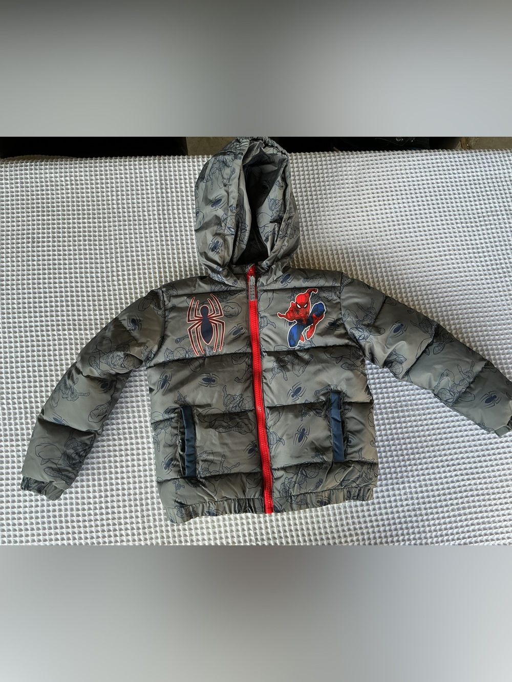 Marvel Kids Gray Puffer Jacket with Red Zip and Spider Accents